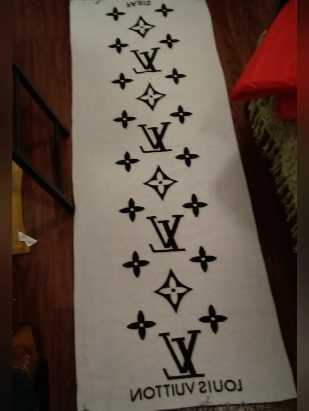 Louis Vuitton  Monogram  Scarf